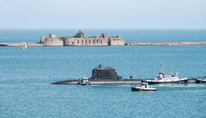 Подводная лодка Аргонавт