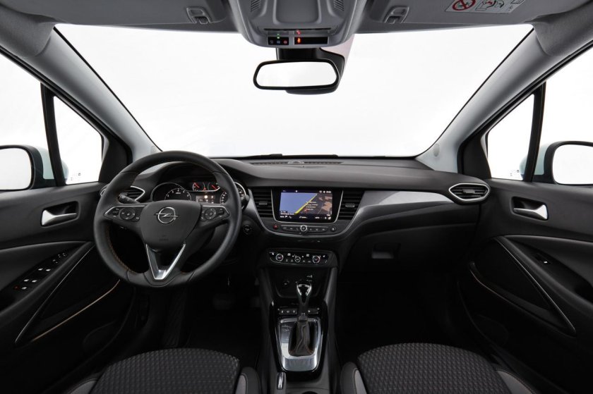 Опель Кроссланд 2021