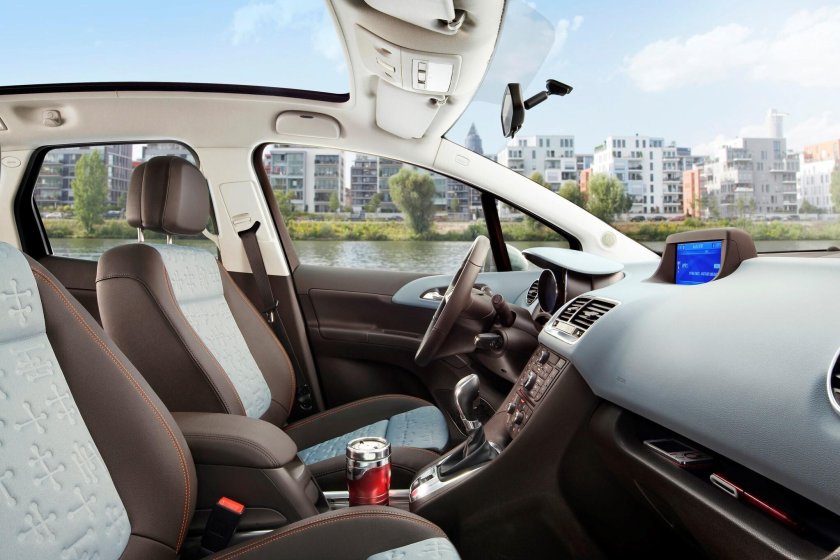 Opel Meriva салон