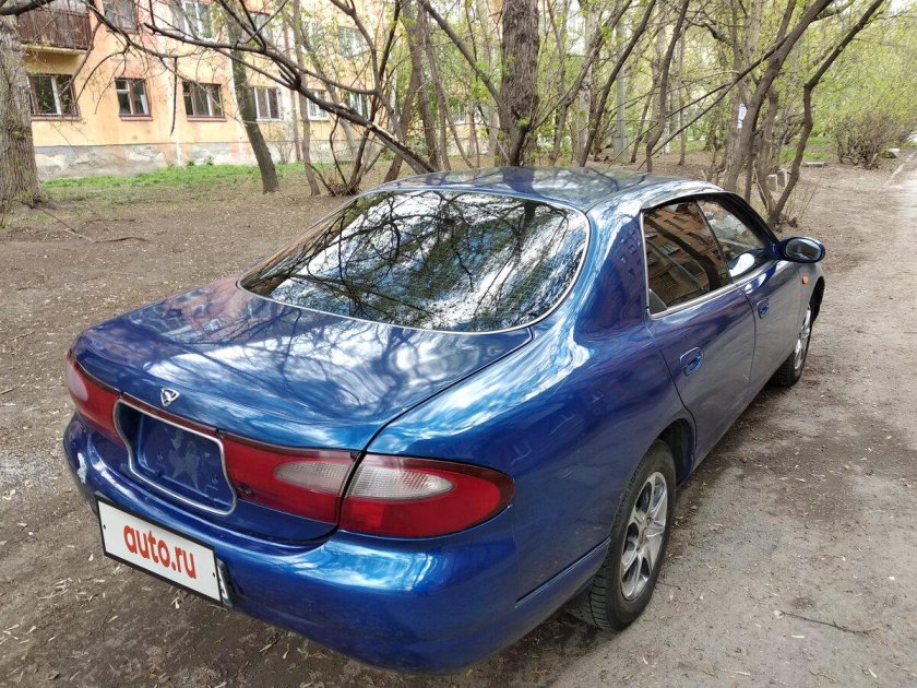 Mazda Efini MS-8, 1992