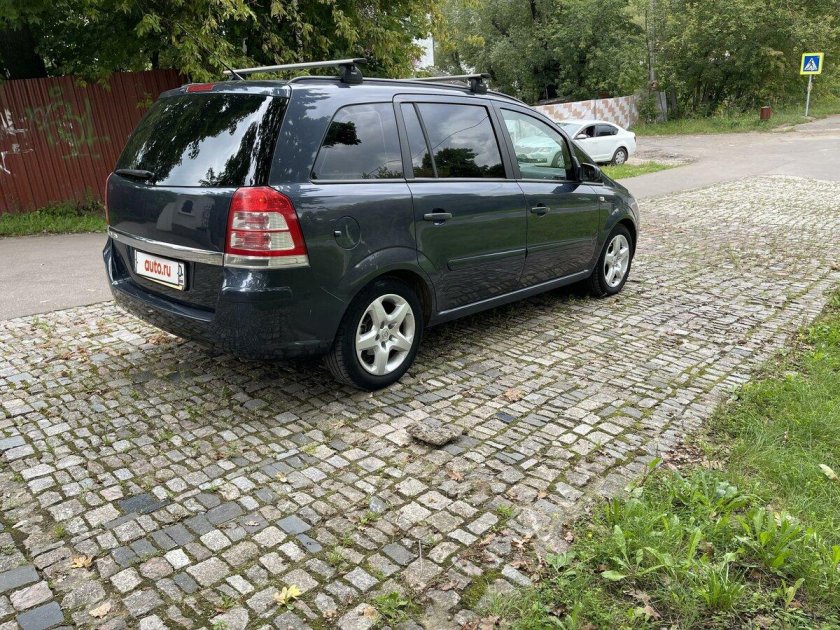 Опель Зафира 7ми местная