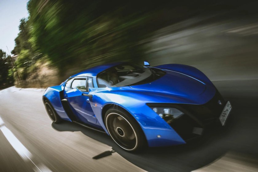 Спорткар Marussia b2