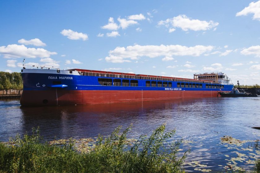 Сухогруз красное Сормово