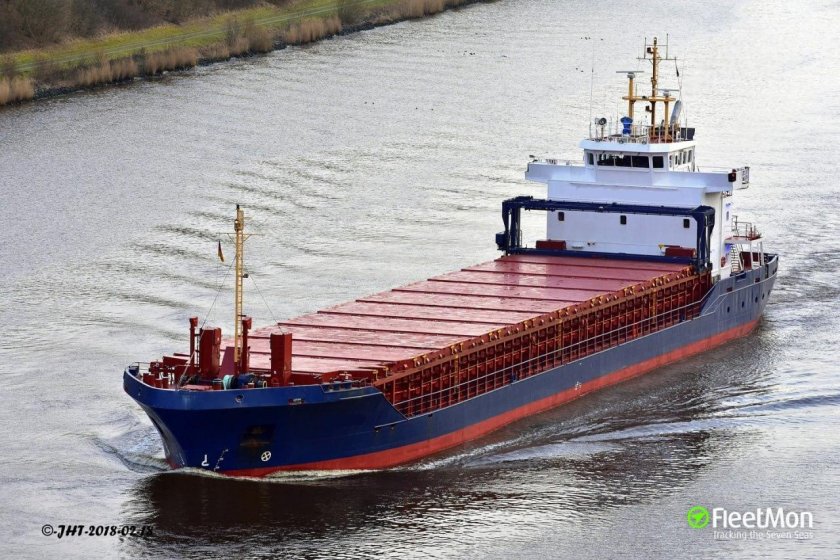 Идель 1 судно