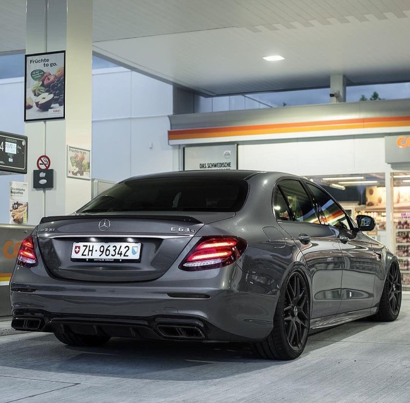 Мерседес АМГ Е 63 S