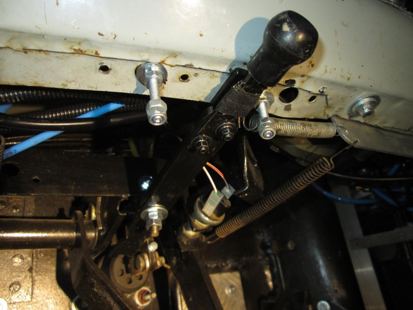 Ручник Хантер на УАЗ 469