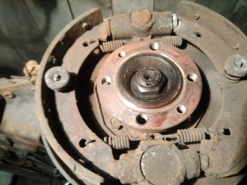 Ручник УАЗ 3303