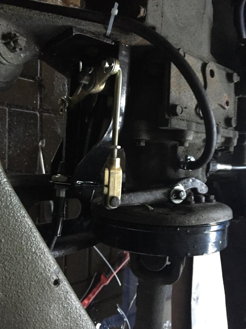 Ручник УАЗ 452