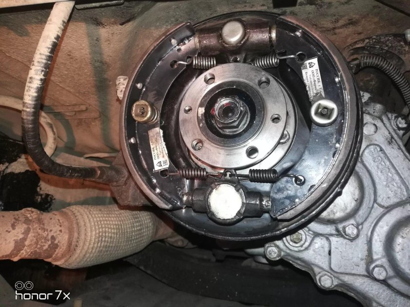 Тормозные колодки ручника УАЗ 469