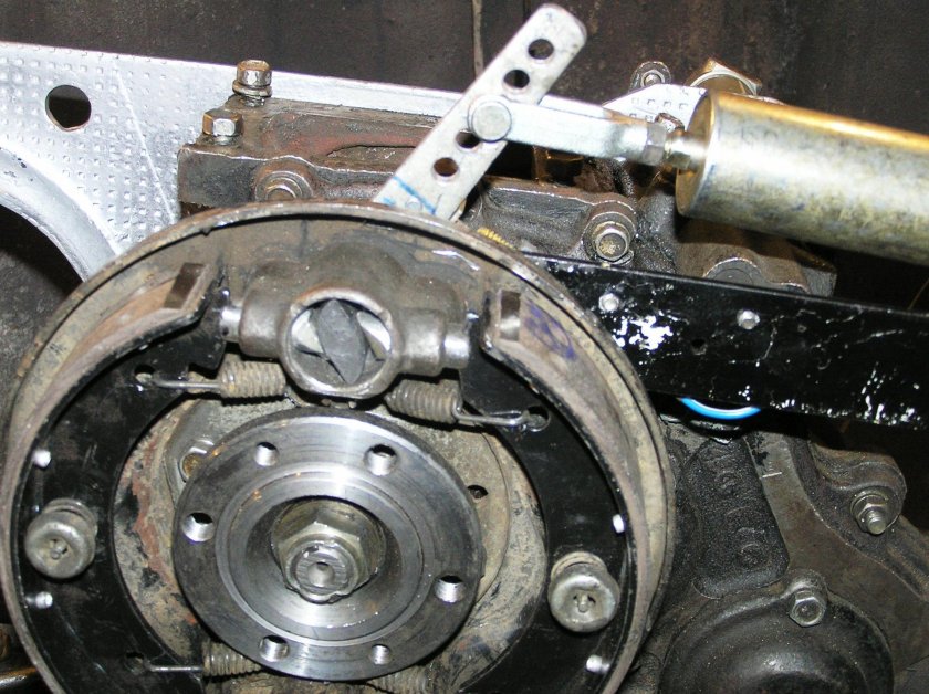 Ручник УАЗ 469