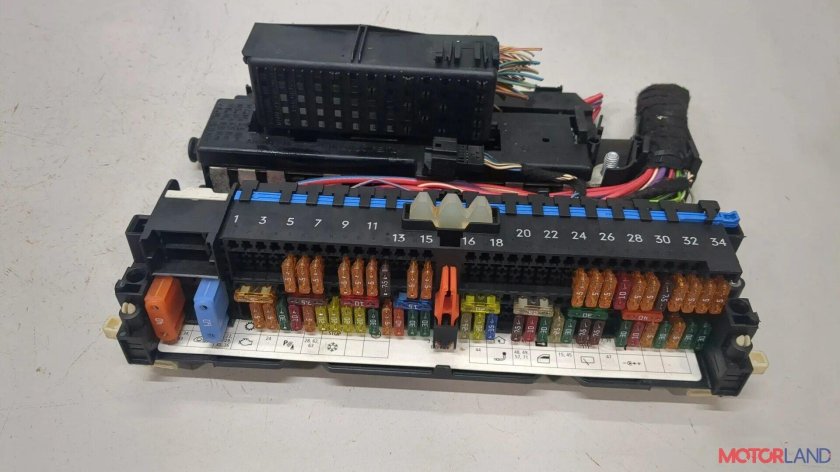 A17, x83 BMW 6934837 pinout
