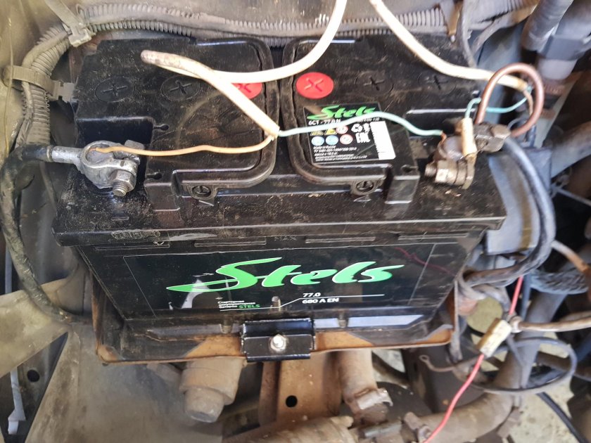 Крепление аккумулятора Газель 3302