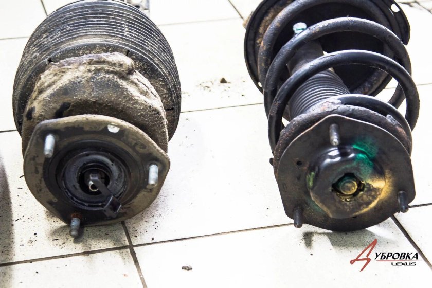 Опора пневмостойки Lexus rx350