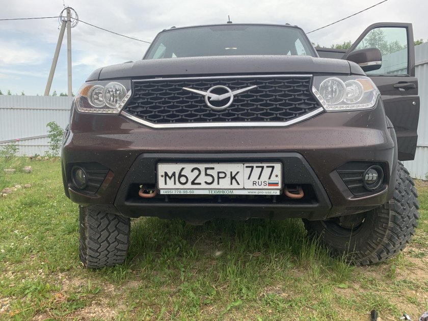 УАЗ Патриот противотуманные фары в бампер