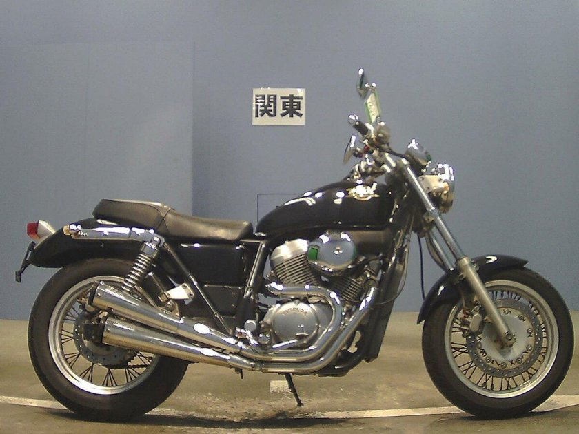 Honda VRX 600