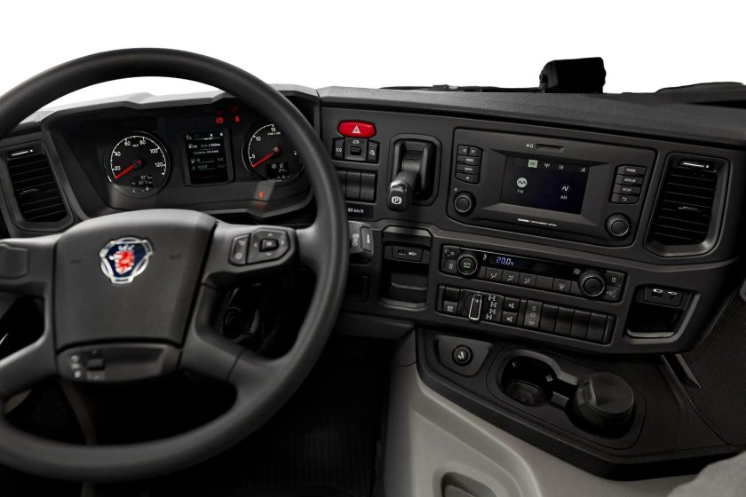 Скания самосвал 8х4 салон