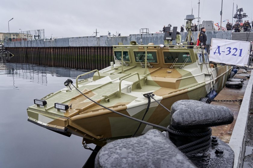 Десантный катер БК-16
