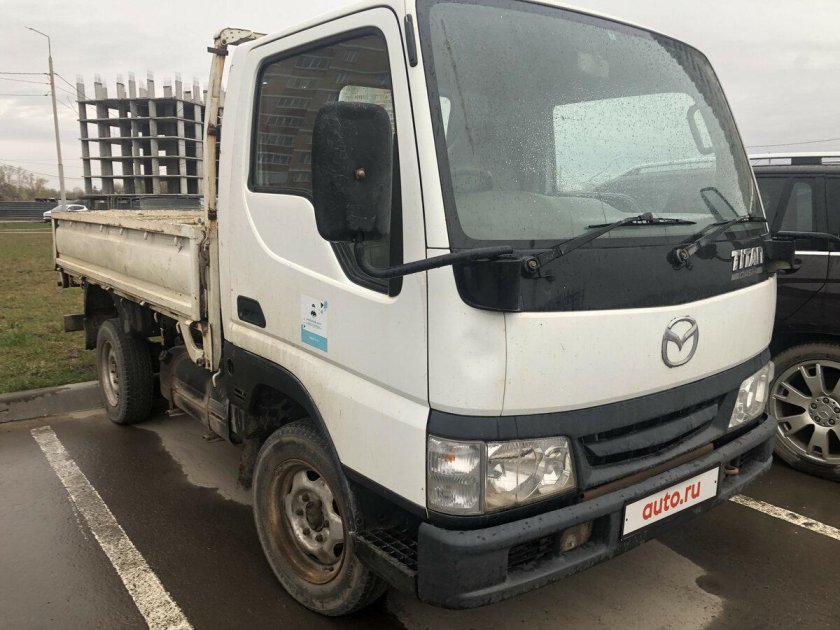 Мазда Титан самосвал 2001 года
