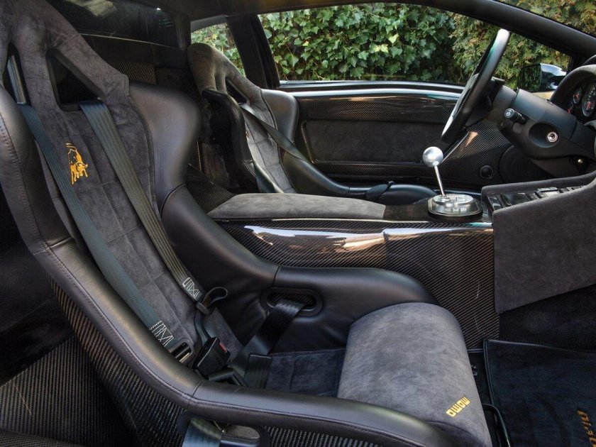 Lamborghini Diablo GTR салон