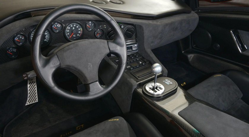 Lamborghini Diablo салон 1990