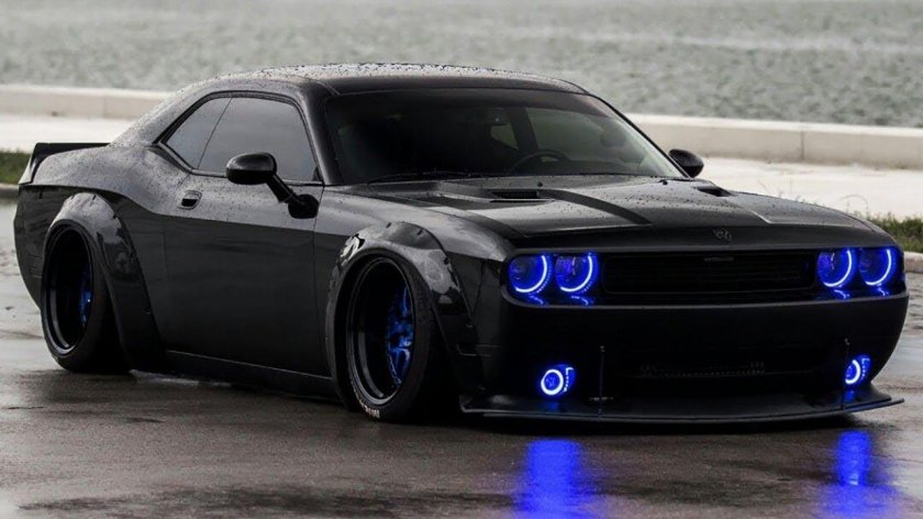 Додж СРТ демон