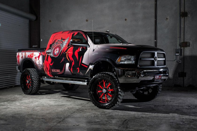 Dodge Ram 2500 Custom
