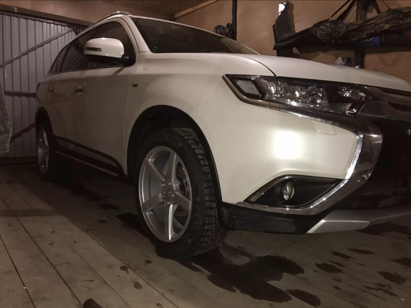 Аутлендер 3 на ВОССЕНАХ