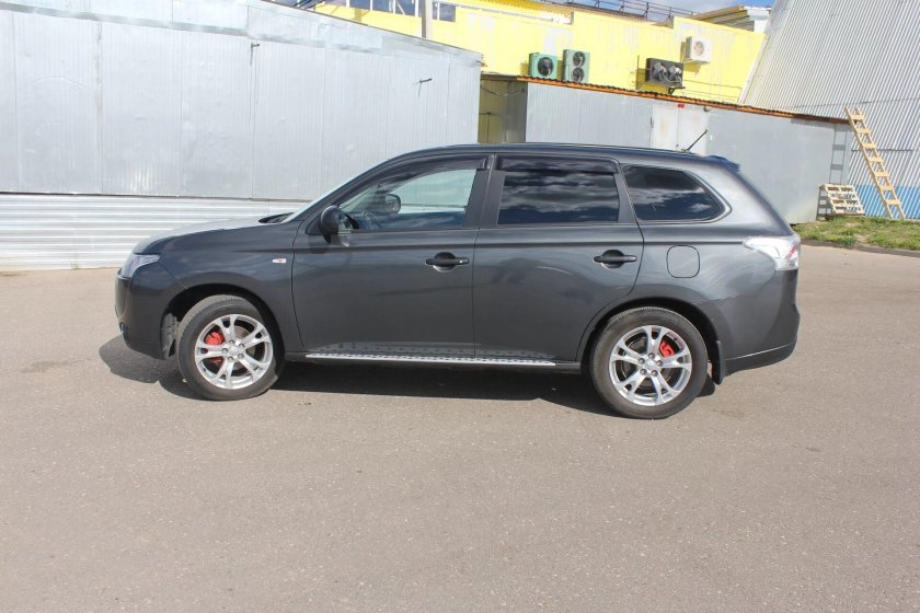 Аутлендер на r16