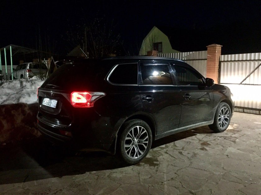 Mitsubishi Outlander 3 на 16 литых дисках