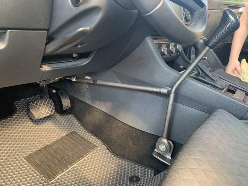 Ручное управление на автомобиль для инвалидов ВАЗ 2110