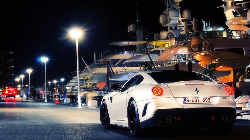 Порше 911 в Монако