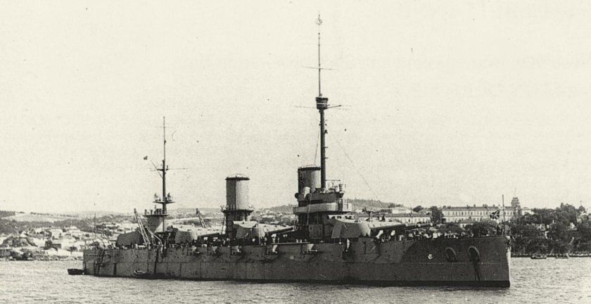 Крейсер генерал Корнилов в Бизерте