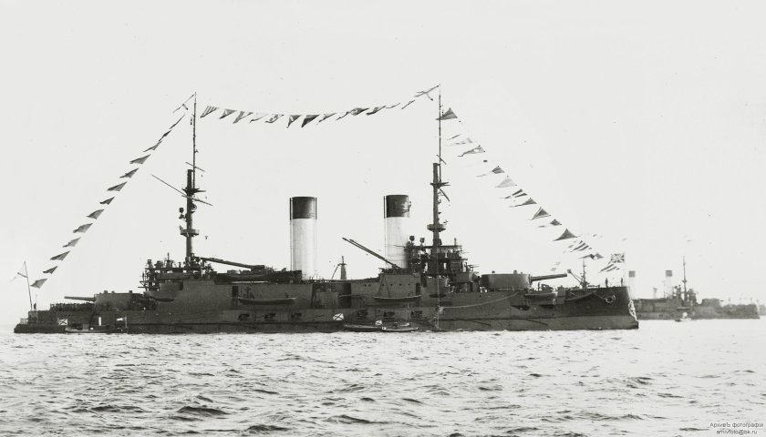 Император Александр III броненосец