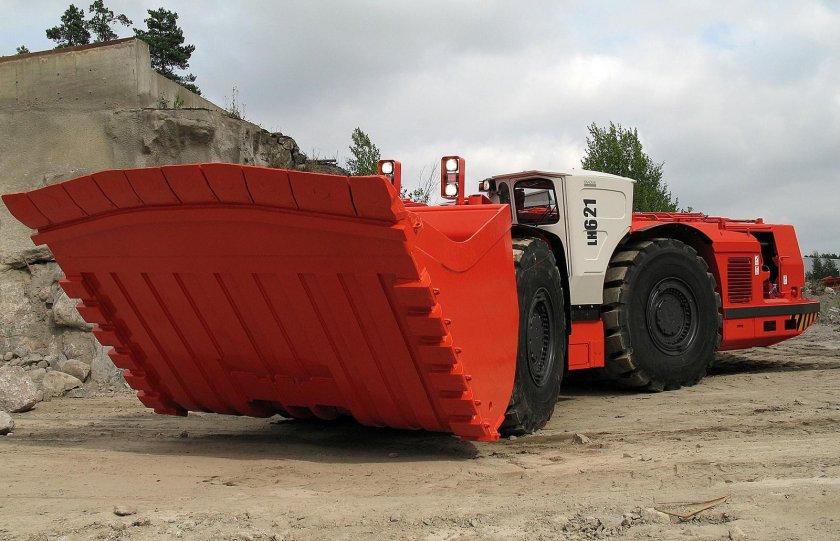 ПДМ Sandvik LH 410