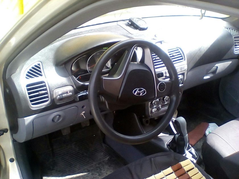 Черный салон Хендай акцент ТАГАЗ