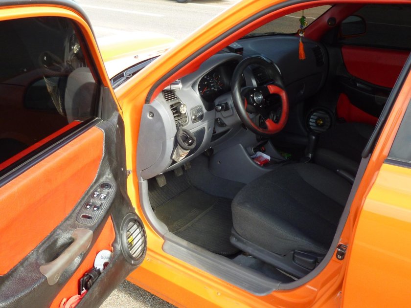 Акцент тюнинг салона