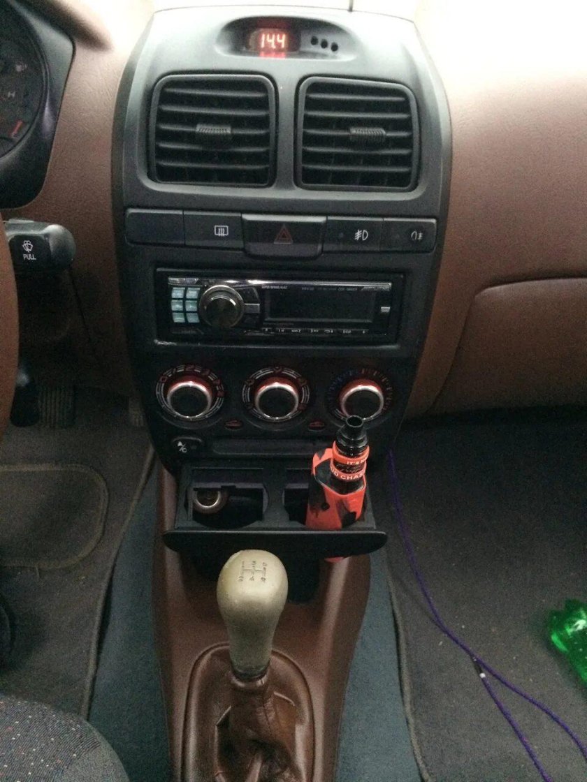 Салон Хендай акцент 2din