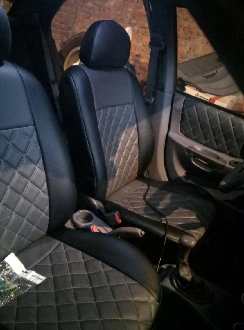 Черный салон акцент