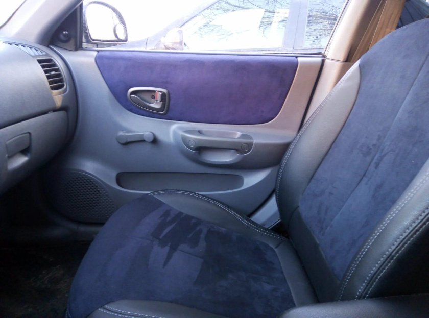 Хендай акцент алькантара