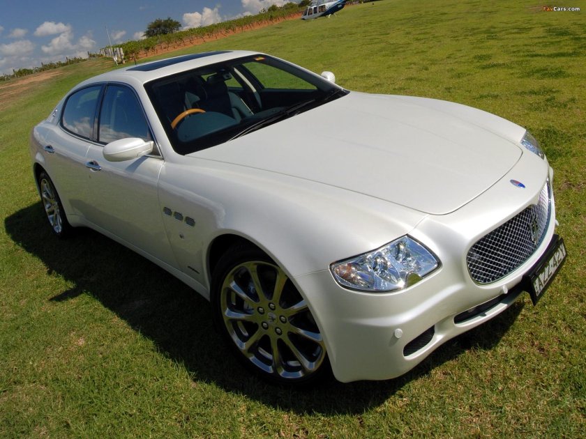 Maserati Quattroporte v 2003