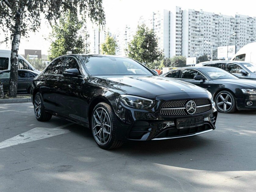Mercedes e 2021 черный