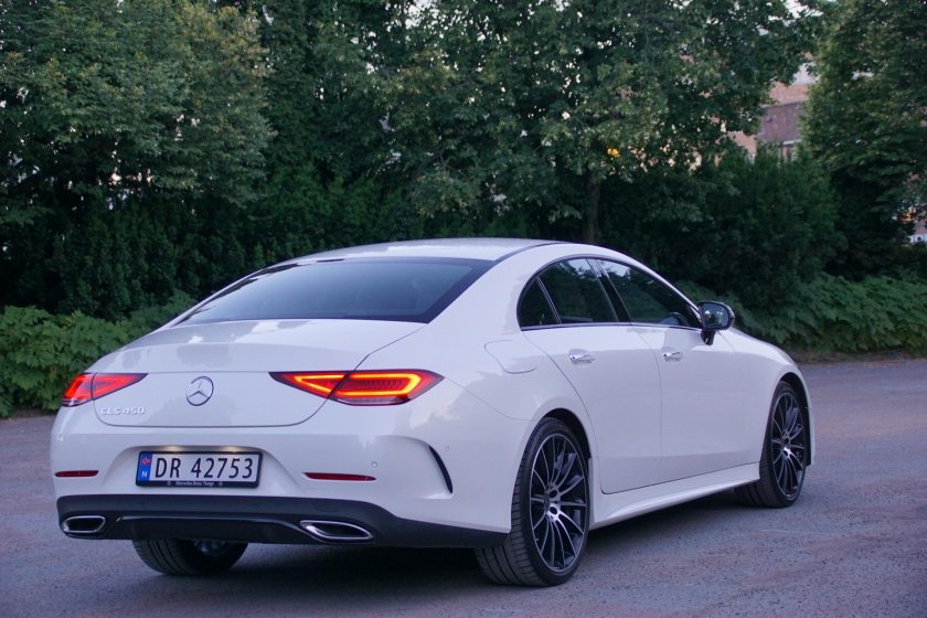 Мерседес-Бенц CLS 2020