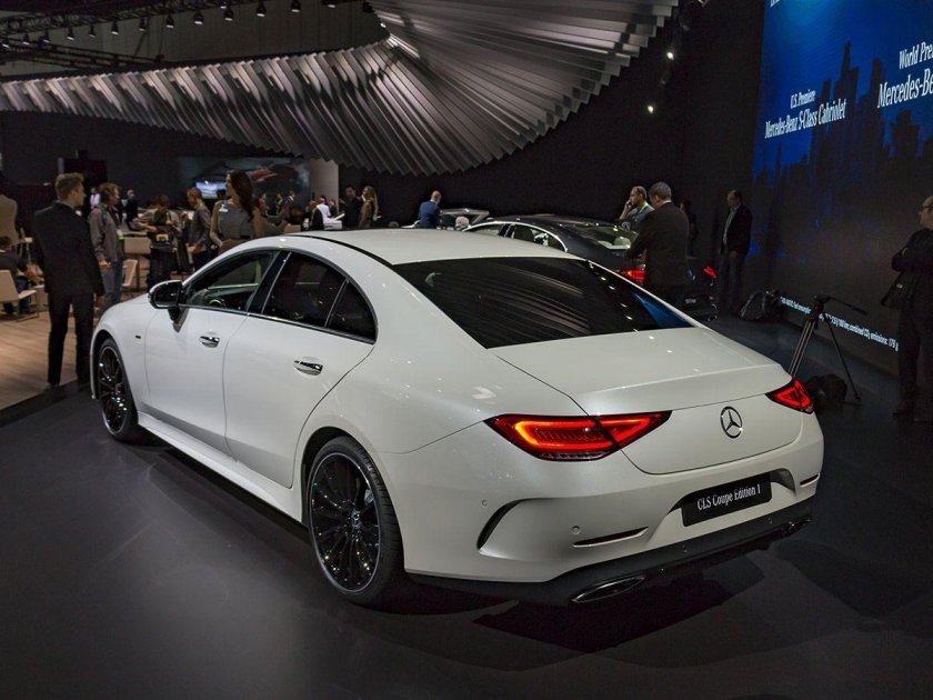 Мерседес-Бенц CLS 2020