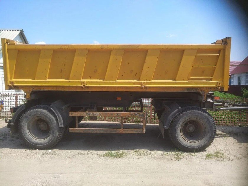 Самосвальный прицеп МАЗ