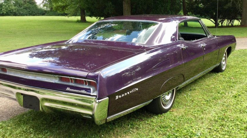 Pontiac Bonneville 1967 sedan
