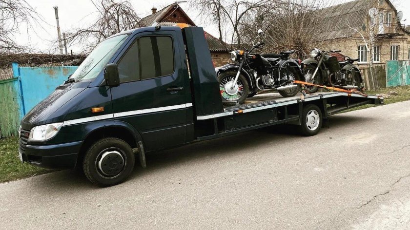 Мерседес Спринтер эвакуатор сдвижная платформа