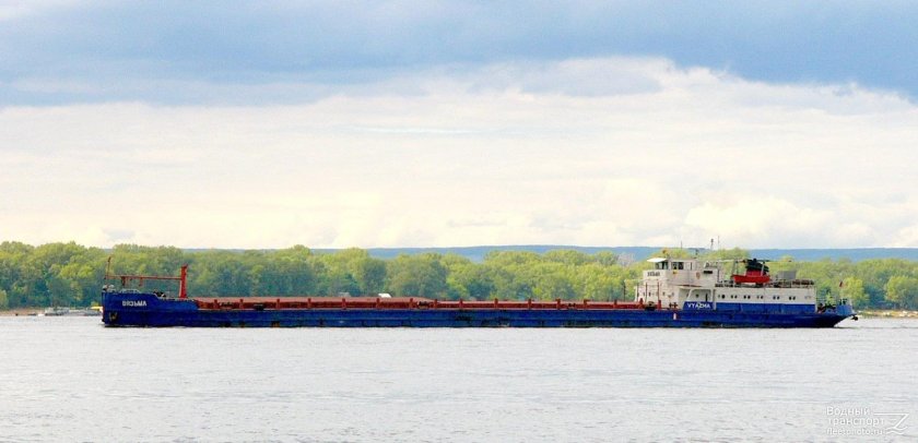 Теплоход Вязьма проект 576