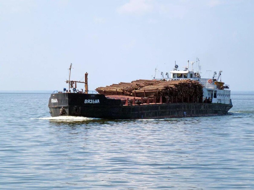 Теплоход Вязьма проект 576