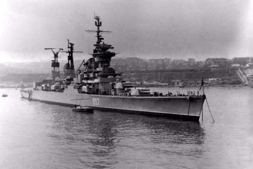 Крейсер Жданов Черноморского флота