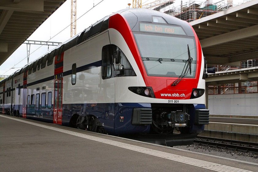 Двухэтажный поезд Штадлер